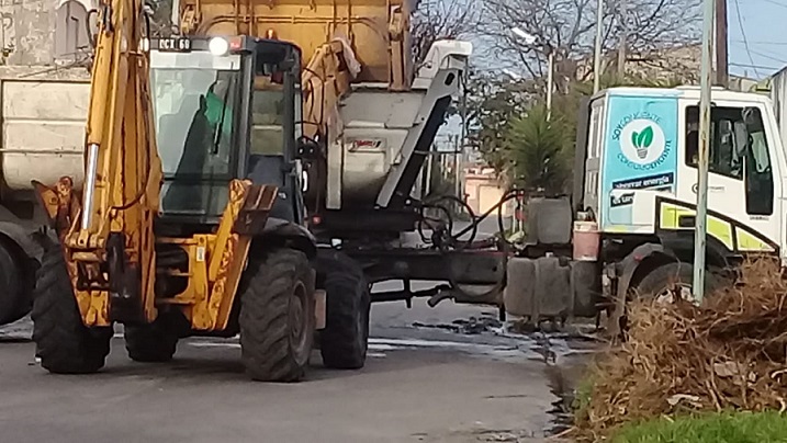 MANTENIMIENTO Y LIMPIEZA DEL ARROYO LAS PIEDRAS, DESMALEZADO Y RECOLECCIÓN DE RAMAS EN EL DISTRITO (2)