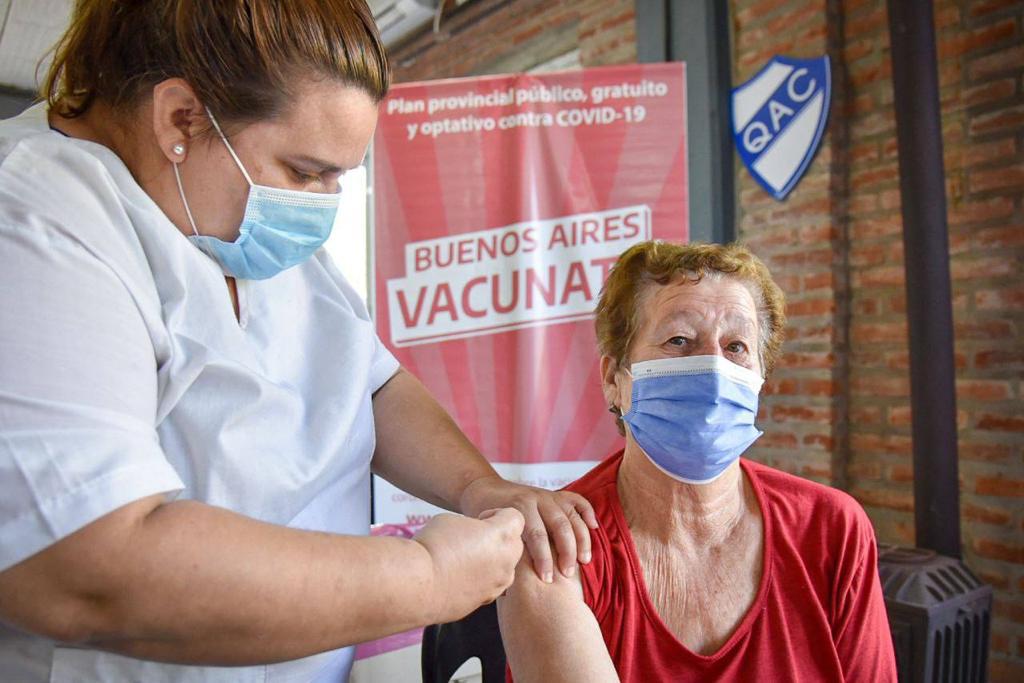 QUILMES ACELERA LA VACUNACIÓN CON 3 NUEVOS CENTROS