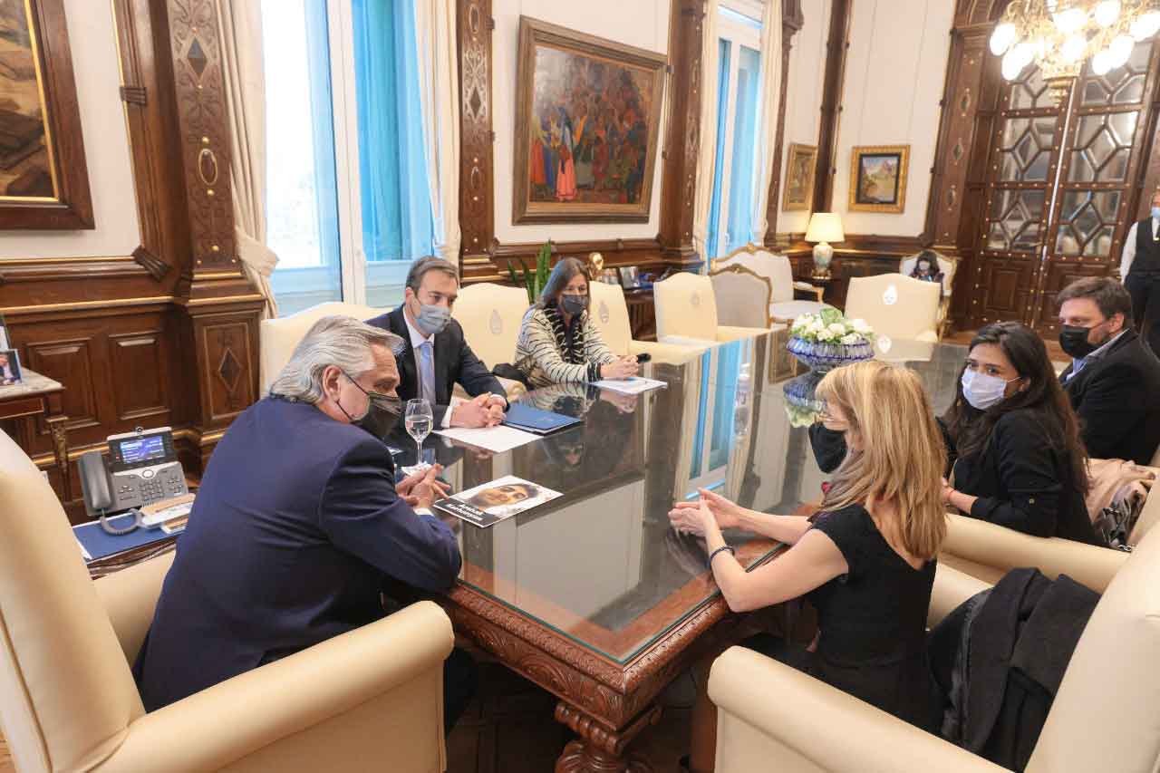 RECOMPENSA DE 5 MILLONES PARA HALLAR AL OFICIAL DE POLICIA DE CABA