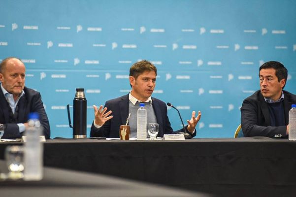 KICILLOF: «Nuestro trabajo es proteger el tejido productivo que está en riesgo»