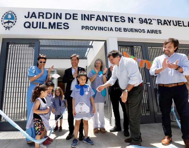 MAYRA Y AXEL INAUGURARON CAPS «EL HORNERO» Y JARDÍN DE INFANTES N° 942