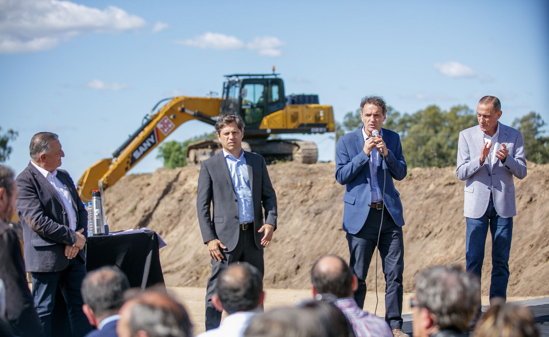 LAS FLORES: Katopodis y Kicillof iniciaron las obras de un nuevo tramo de la Autopista de la Ruta 3