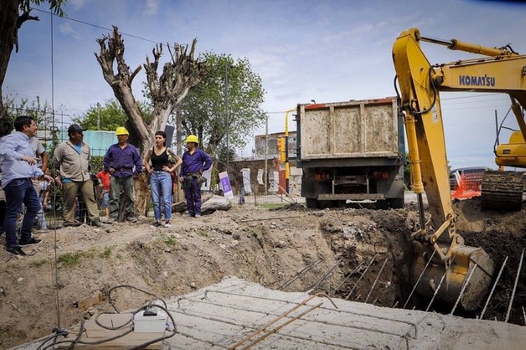OBRAS DE ENTUBAMIENTO CANAL CORDERO, CANAL BERMEJO Y CONFLUENCIA
