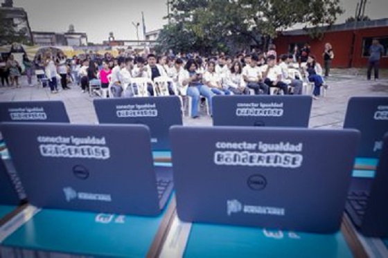 SECUNDARIA Nº 2 DE SOLANO: Entrega de Netbooks y nuevas aulas