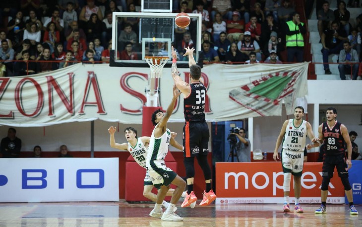 INSTITUTO: EL MEJOR, ESPERA EN CUARTOS DE FINAL