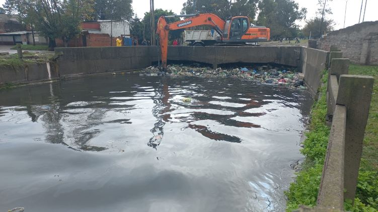 DESOBSTRUCCIÓN Y LIMPIEZA DE SUMIDEROS Y ARROYOS EN QUILMES