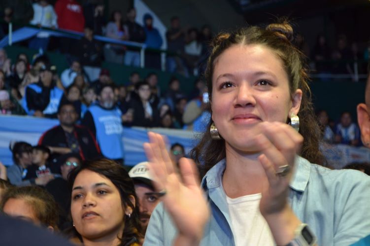 VICKY RIQUERO: Un Plan humano y federal para los y las descamisadas de este siglo XXI