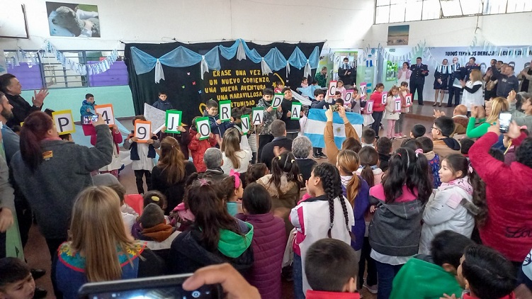LA ESCUELA PRIMARIA Nº 49 DE EZPELETA PASÓ A SER DE JORNADA COMPLETA
