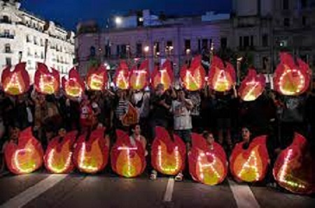 ANÍBAL ESMORIS: «NUESTRO FUTURO SERÁ CONTAR HISTORIAS QUE NO SON NUESTRAS»