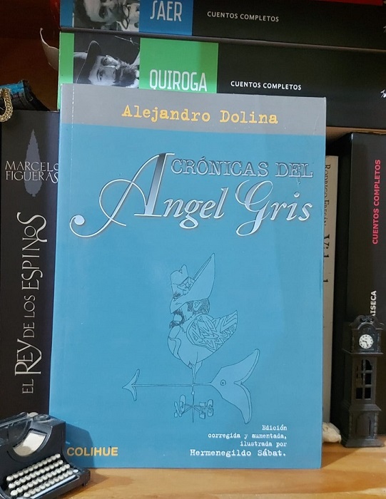 EL ÁNGEL GRIS, EL GABINETE DE CURIOSIDADES DE DOLINA