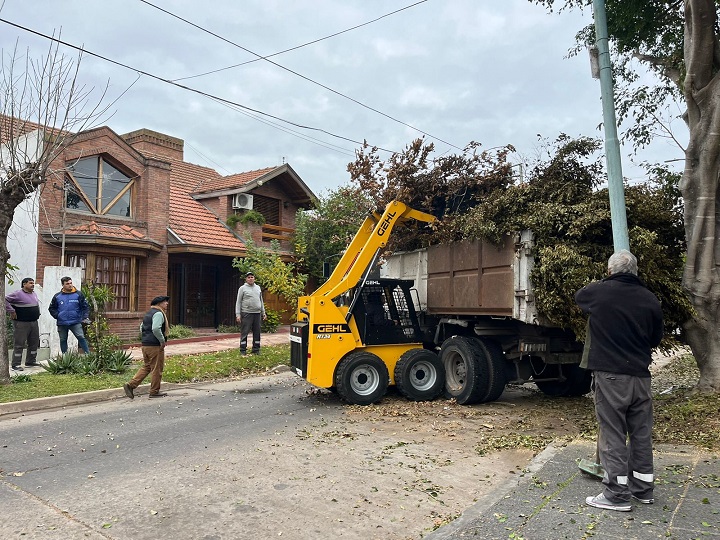 OPERATIVOS DE LIMPIEZA Y MANTENIMIENTO EN EL ESPACIO PÚBLICO