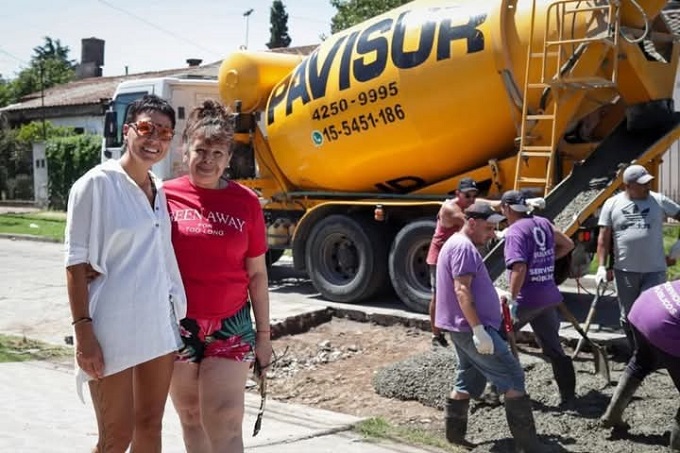 MAYRA MENDOZA RECORRIÓ OBRAS EN EL BARRIO EL DORADO