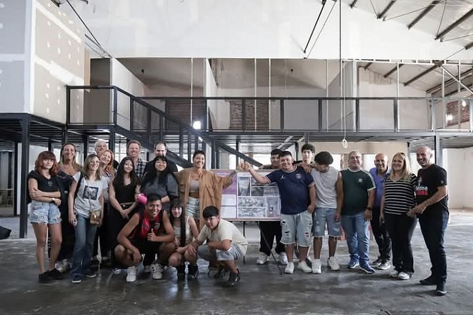 MAYRA MENDOZA VISItó las obras en la ess nº 16