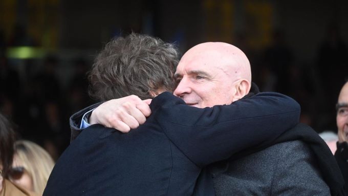 ESPERT PIDIÓ LICENCIA EN DIPUTADOS PERO SIN RENUNCIAR AL GOCE DE SUELDO