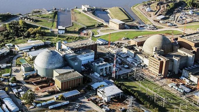 CENTRALES NUCLEARES: CORRUPCIÓN Y ENTREGA DEL GOBIERNO LIBERTARIO