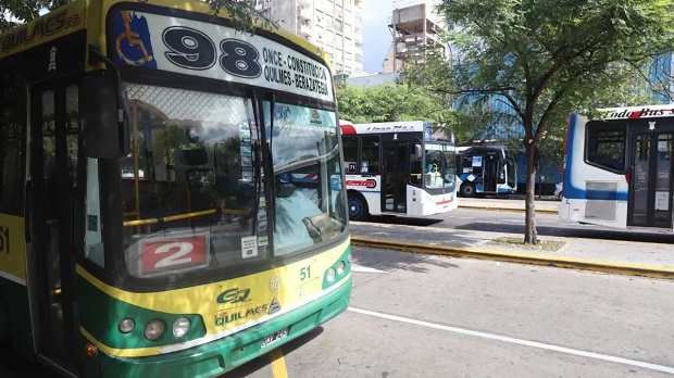 VIAJAR AL TRABAJO: UNA TRAVESÍA EN LA ARGENTINA MILEÍSTA
