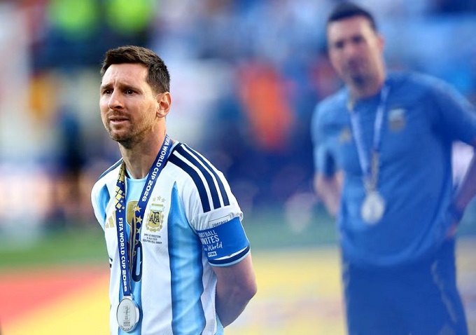 Scaloni- Messi- Periodismo en Jaque